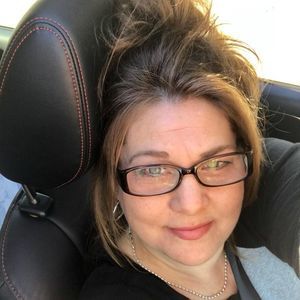 Meet your Posher, Michele